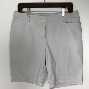 Talbots Twill Bermuda Shorts 9" inseam sz 10P